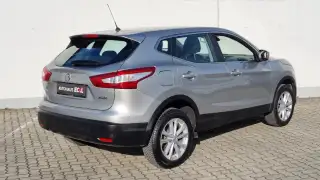 Vehicle image thumbnail, number 5