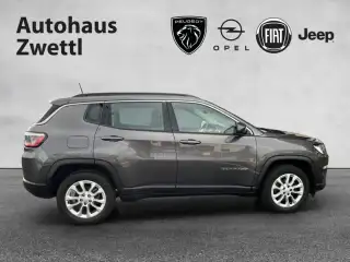 Vehicle image thumbnail, number 7