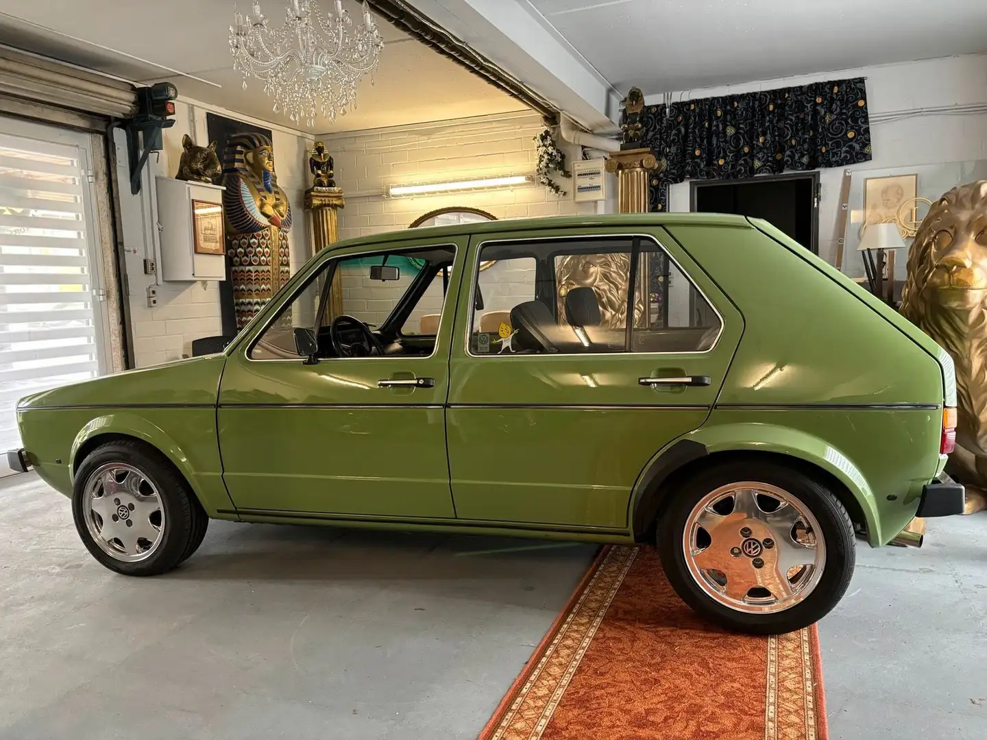 Vehicle image, number 5