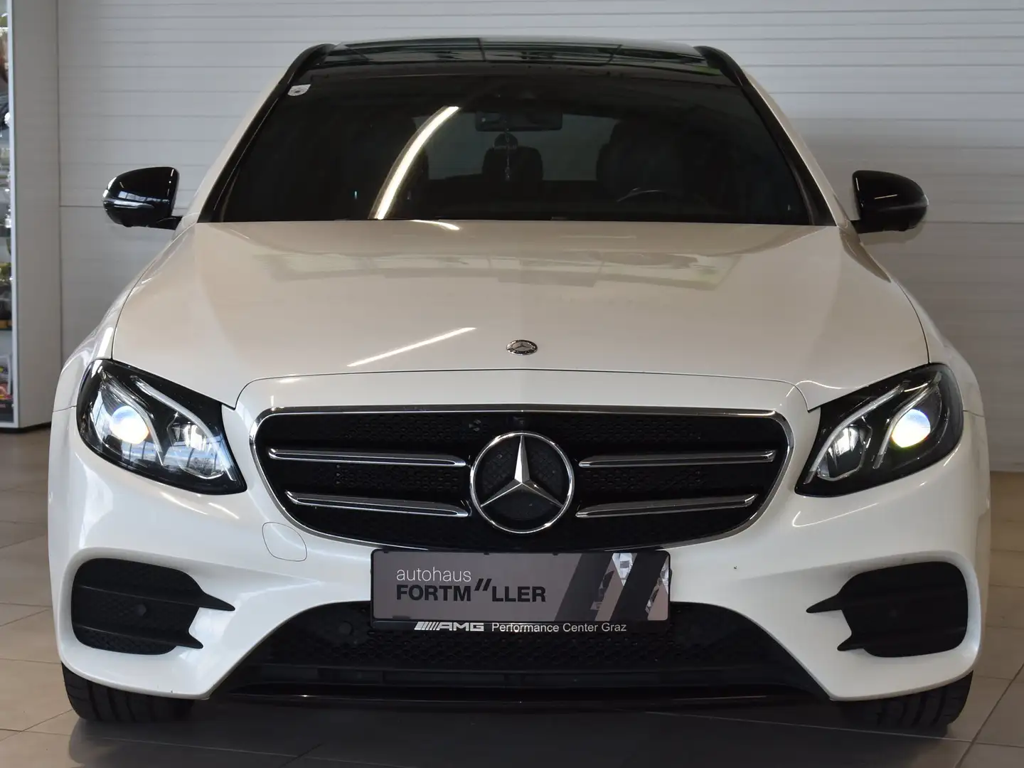 Vehicle image, number 2