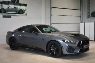 Vehicle image thumbnail, number 8