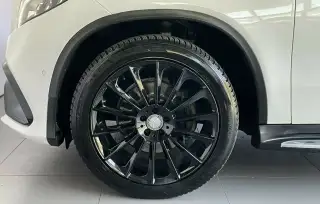 Vehicle image thumbnail, number 3