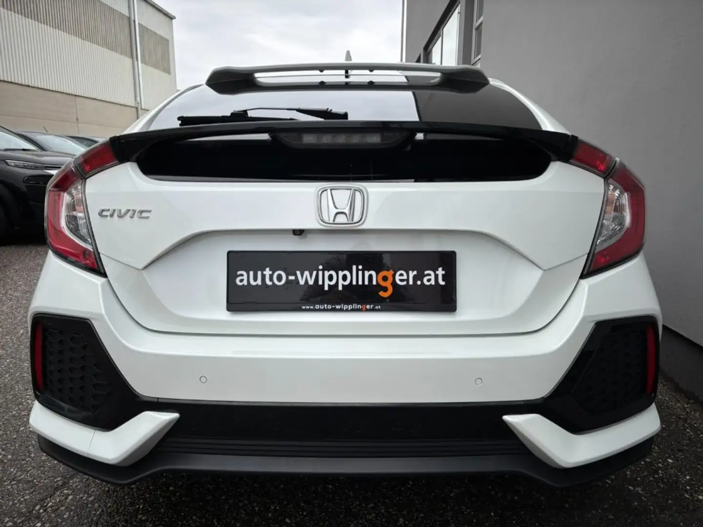 Vehicle image, number 5