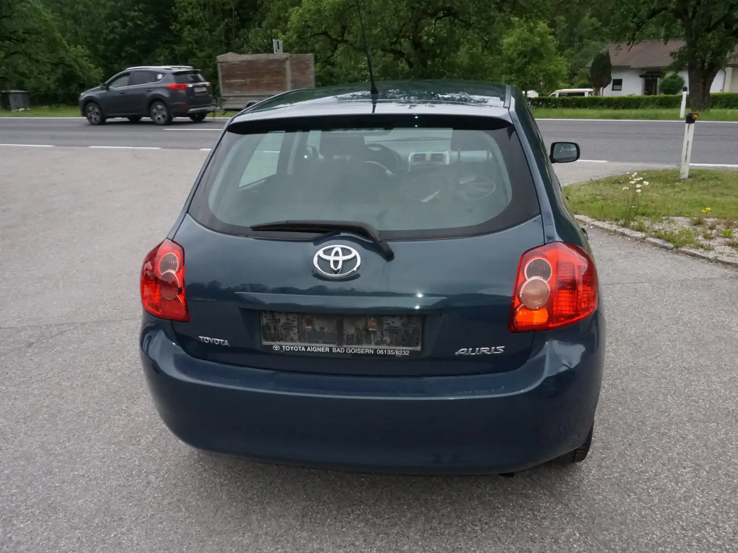 Vehicle image, number 6