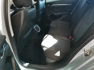 Vehicle image thumbnail, number 7