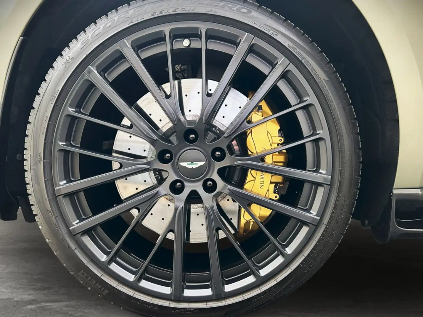 Vehicle image, number 4