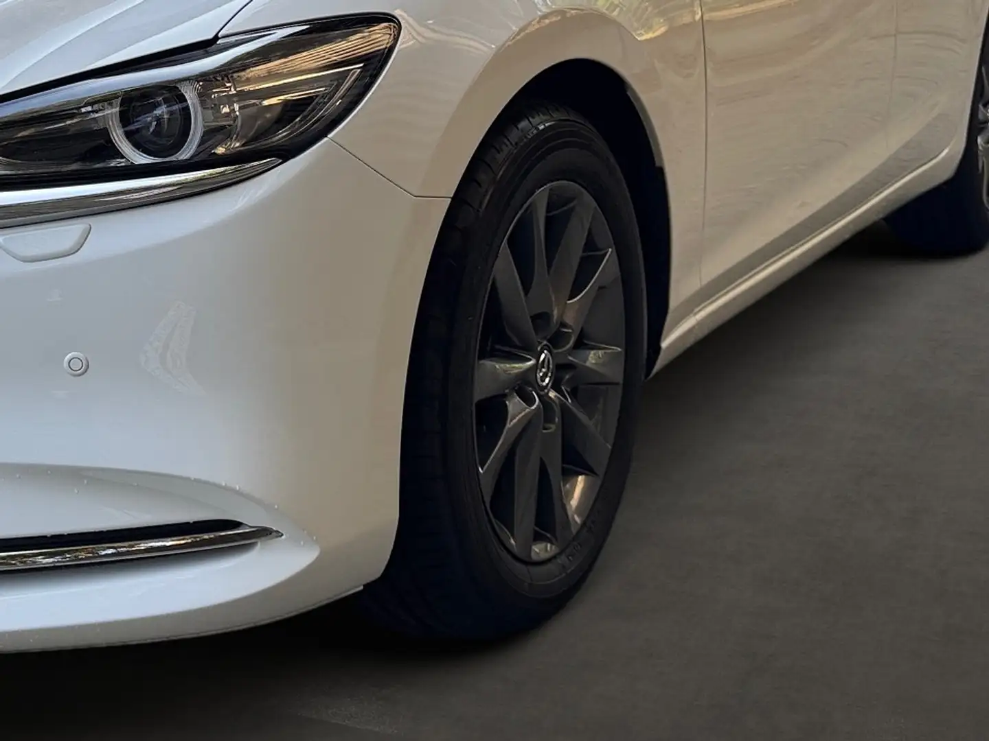 Vehicle image, number 7