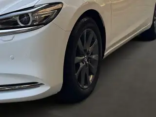 Vehicle image thumbnail, number 7
