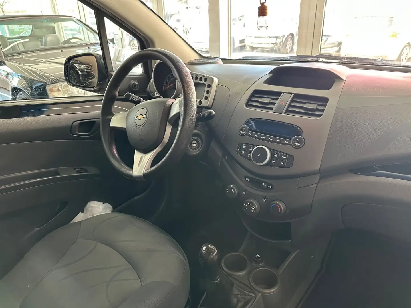 Vehicle image, number 9