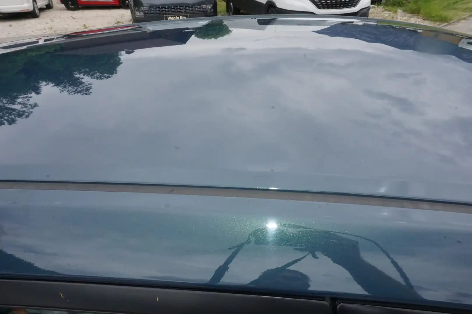 Vehicle image, number 13