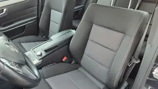 Vehicle image thumbnail, number 8
