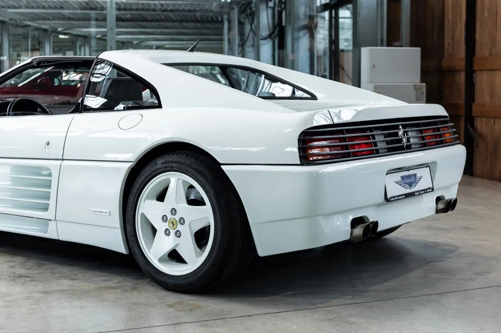 Vehicle image, number 9