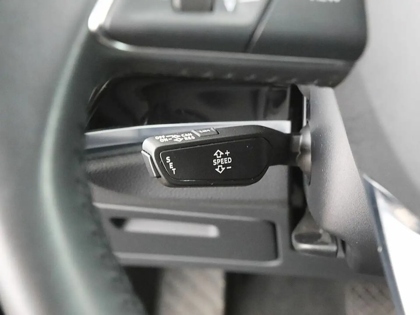 Vehicle image, number 19