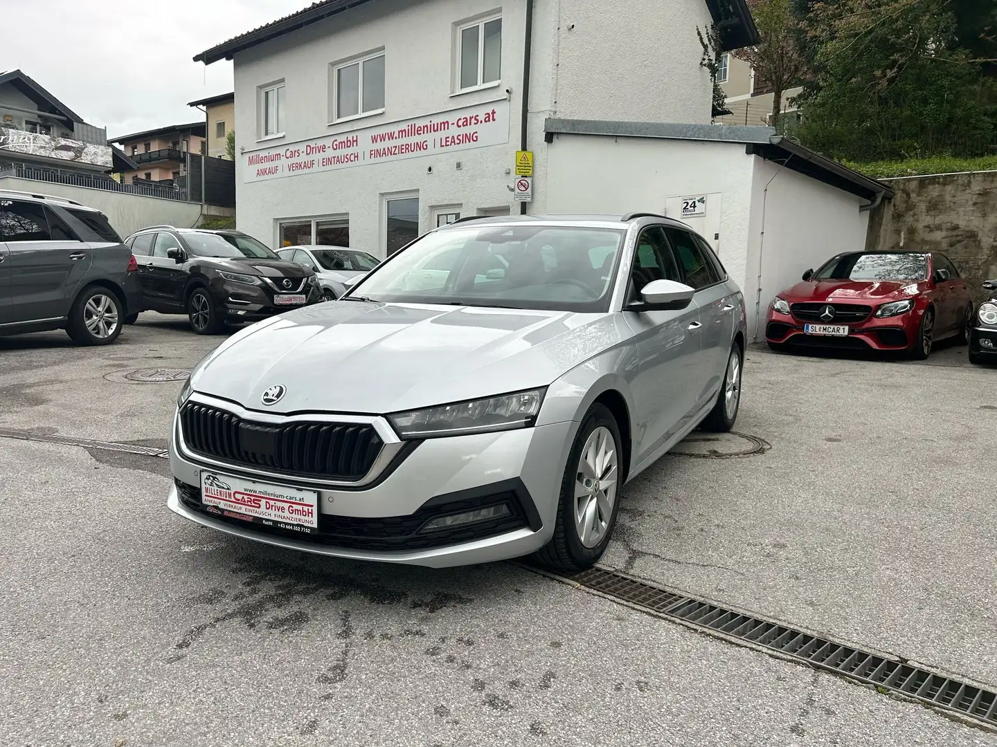 Vehicle image, number 6