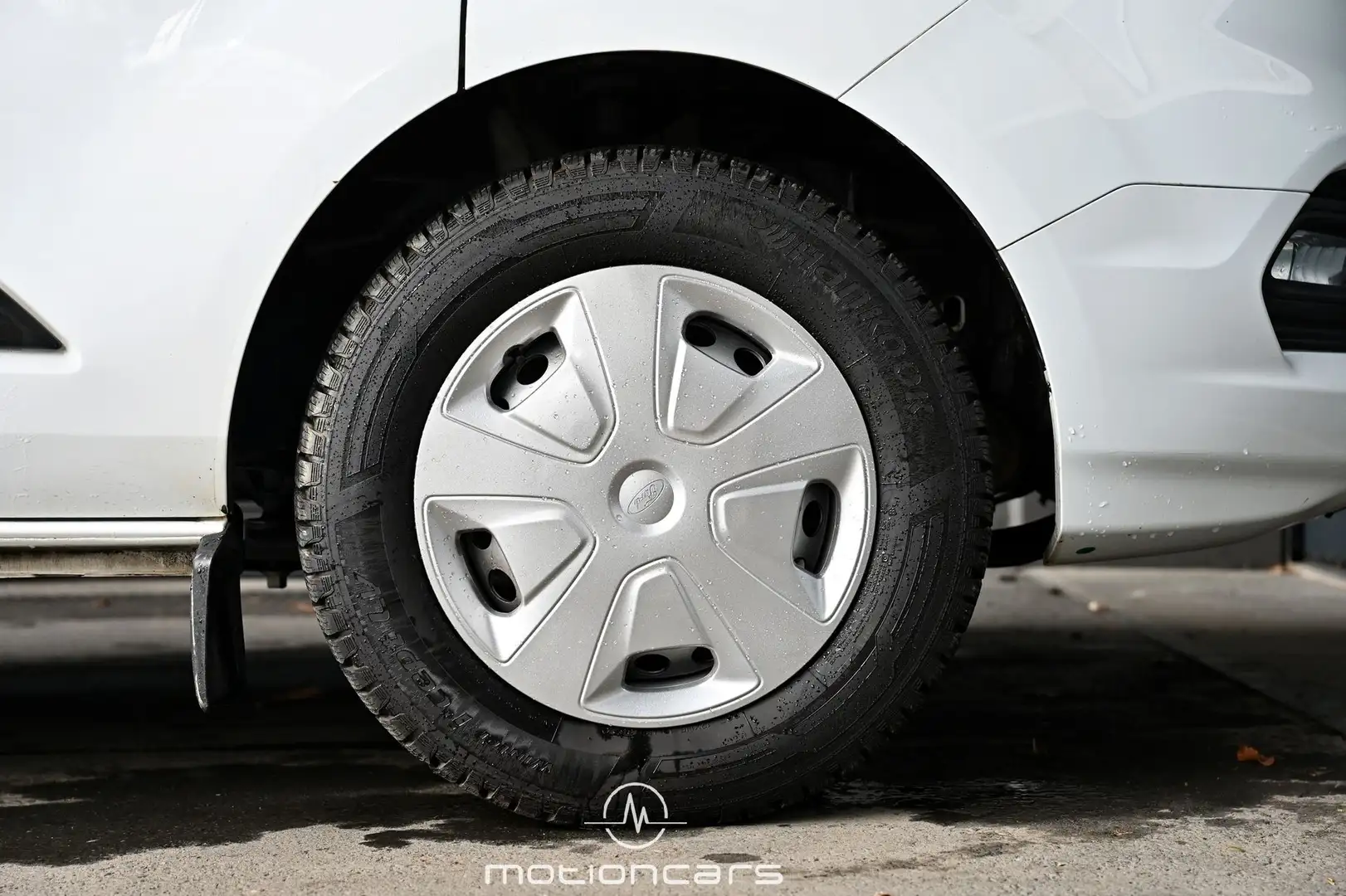 Vehicle image, number 7