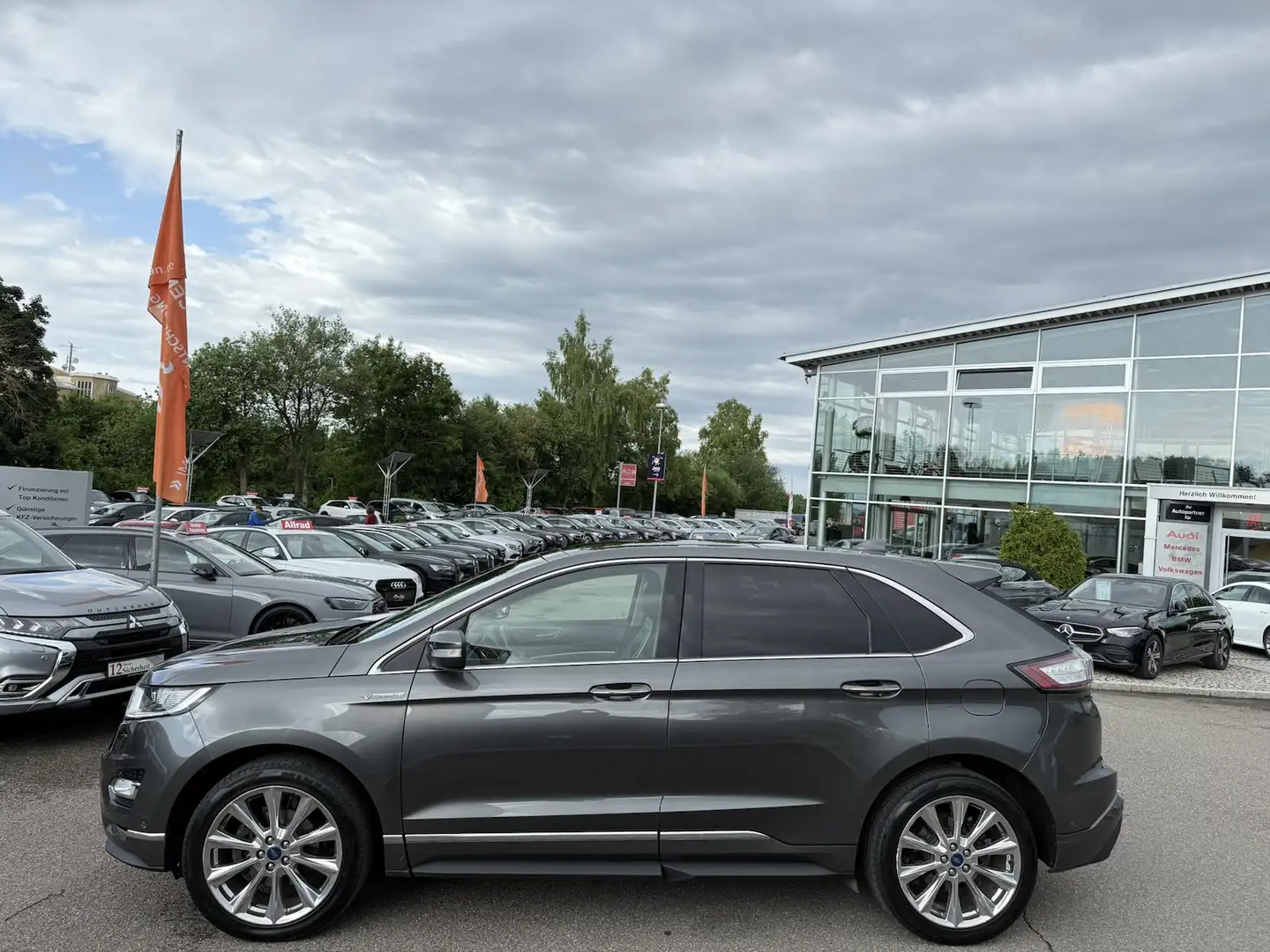 Vehicle image, number 3