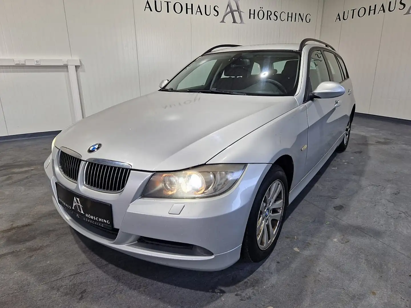 Vehicle image, number 3