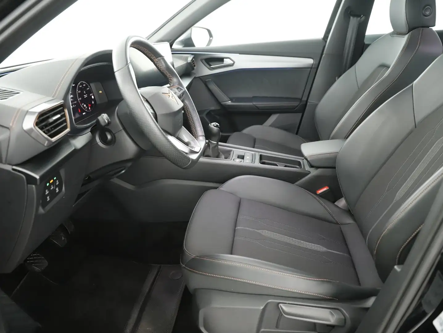 Vehicle image, number 3