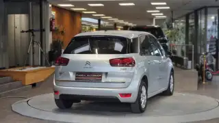 Vehicle image thumbnail, number 10
