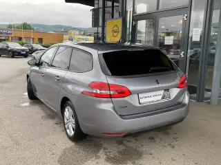 Vehicle image thumbnail, number 13