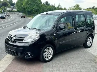 Vehicle image thumbnail, number 6