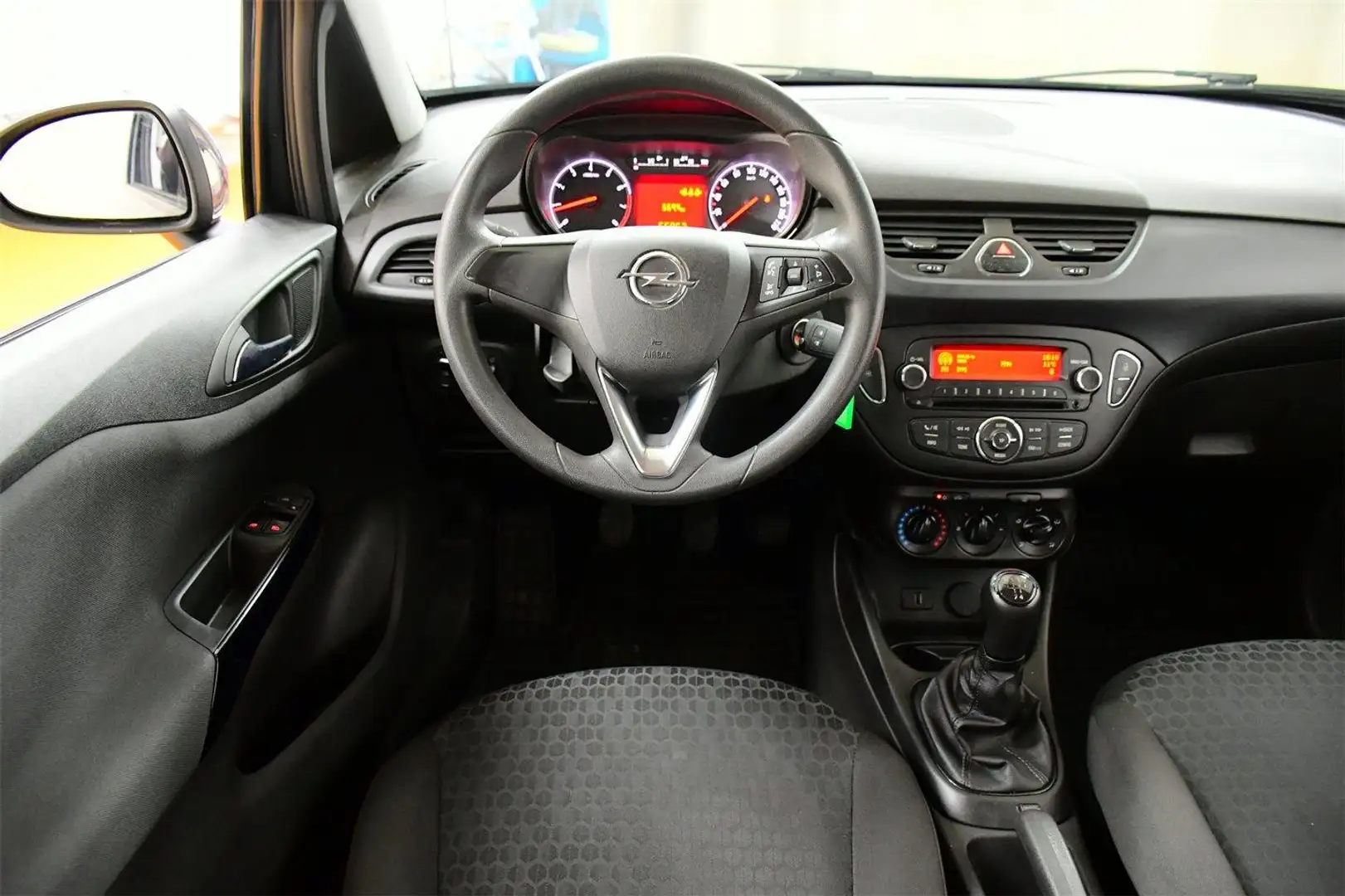 Vehicle image, number 2