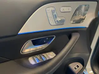 Vehicle image thumbnail, number 16
