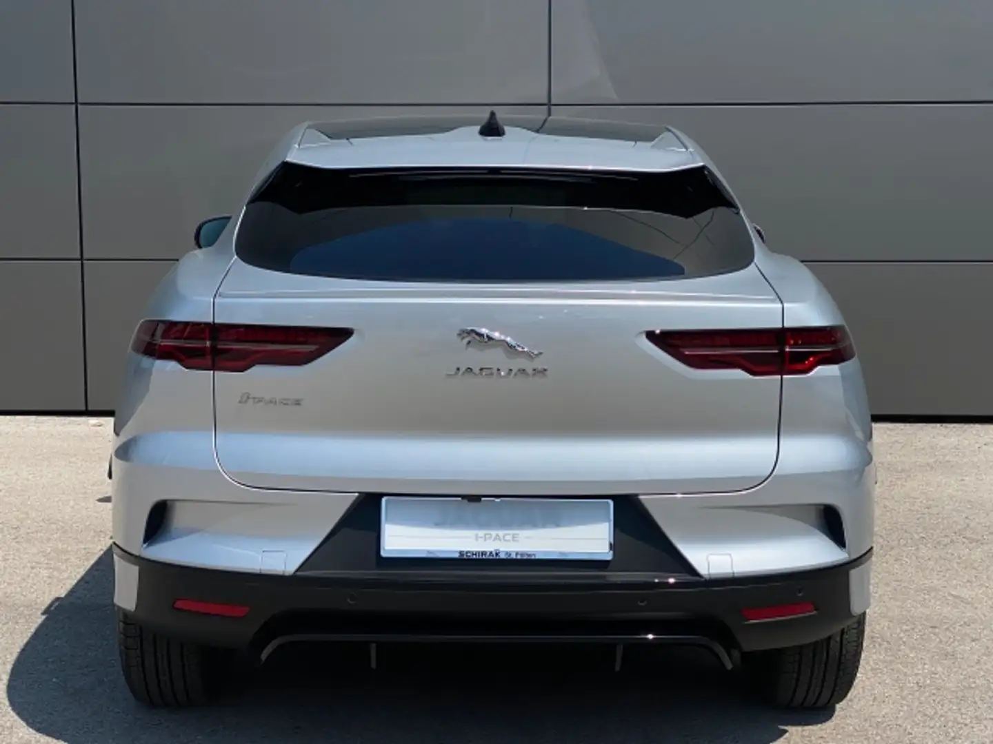 Vehicle image, number 5