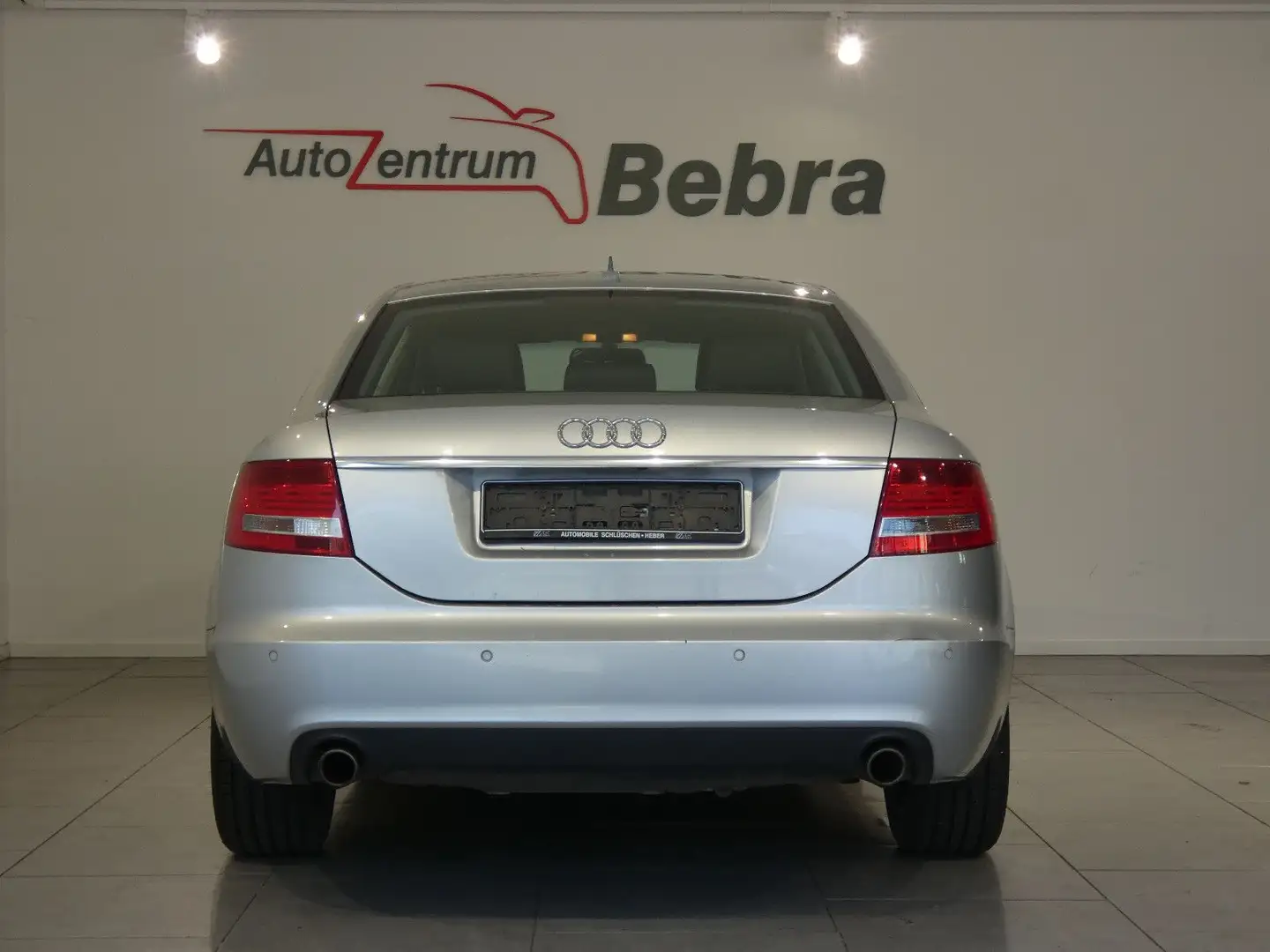 Vehicle image, number 6