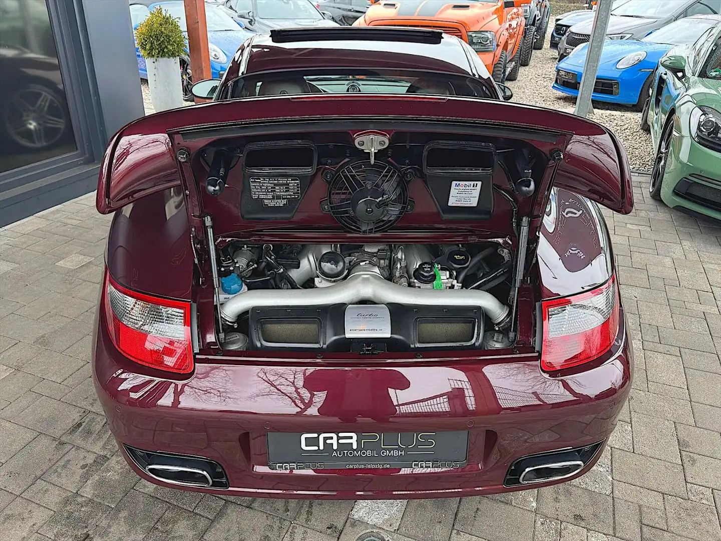 Vehicle image, number 10