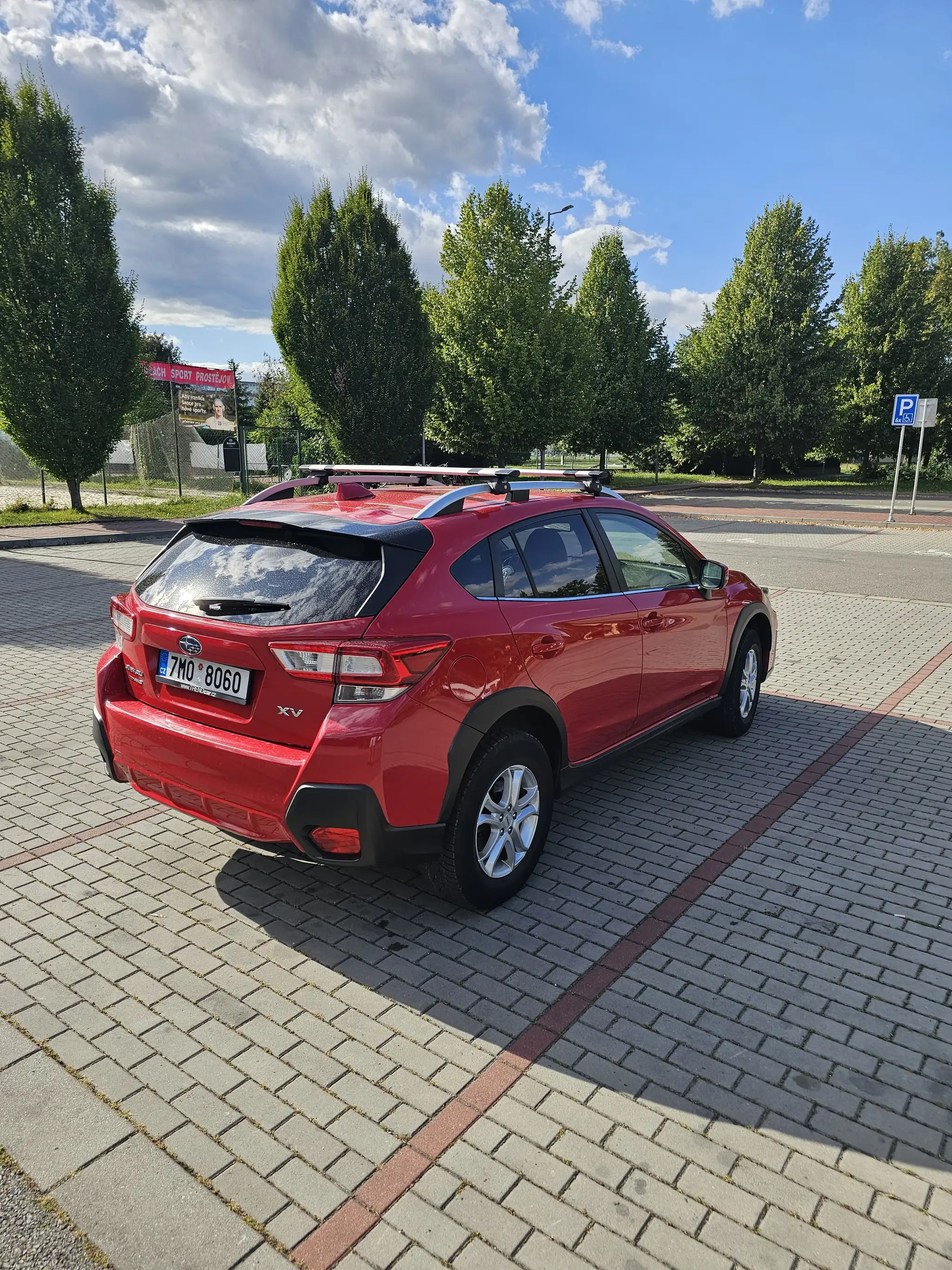 Vehicle image, number 8