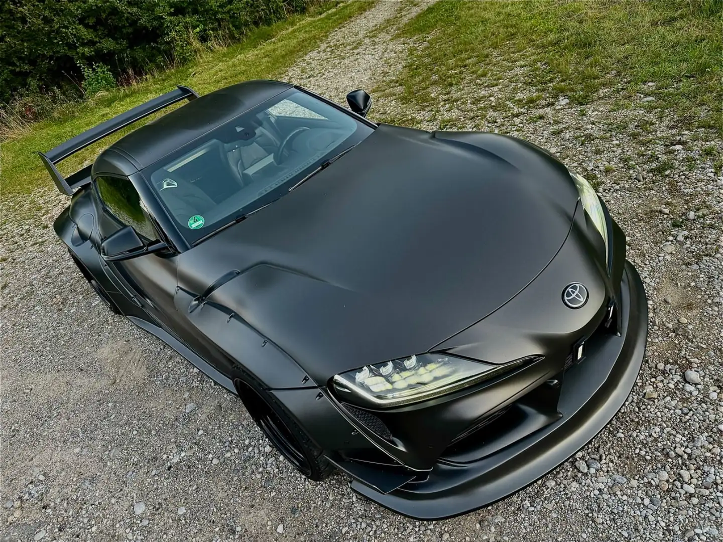 Vehicle image, number 10