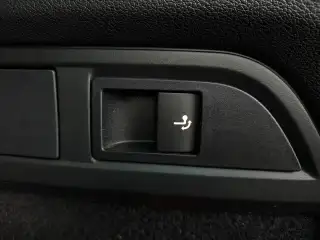 Vehicle image thumbnail, number 12