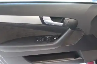 Vehicle image thumbnail, number 10