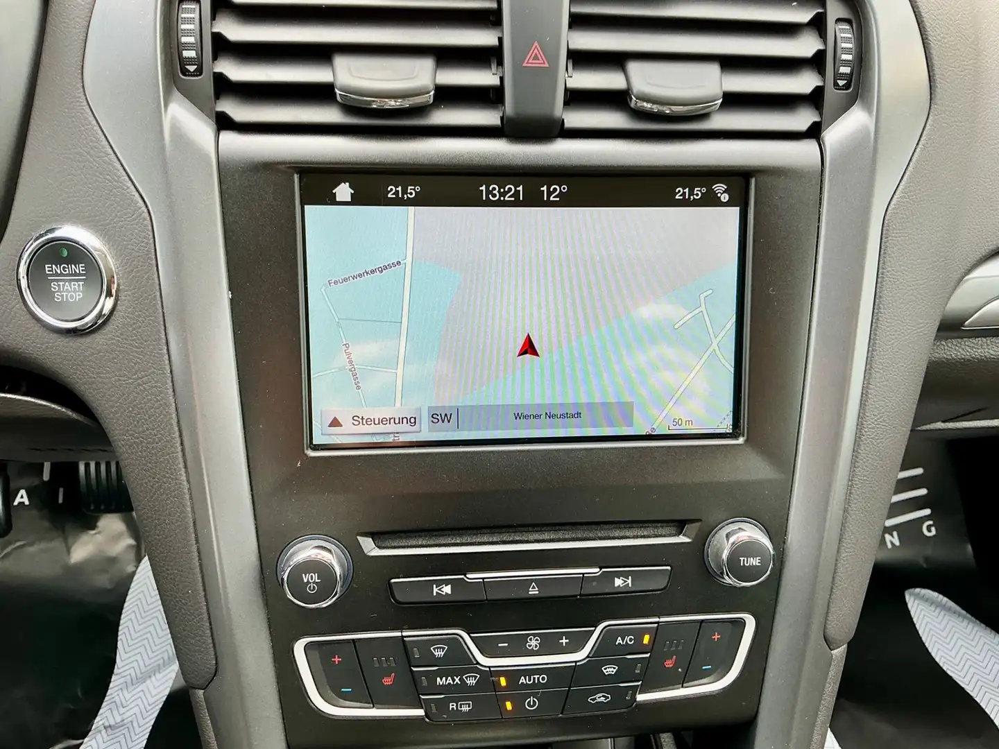 Vehicle image, number 15