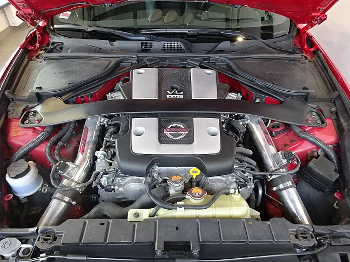 Vehicle image, number 12