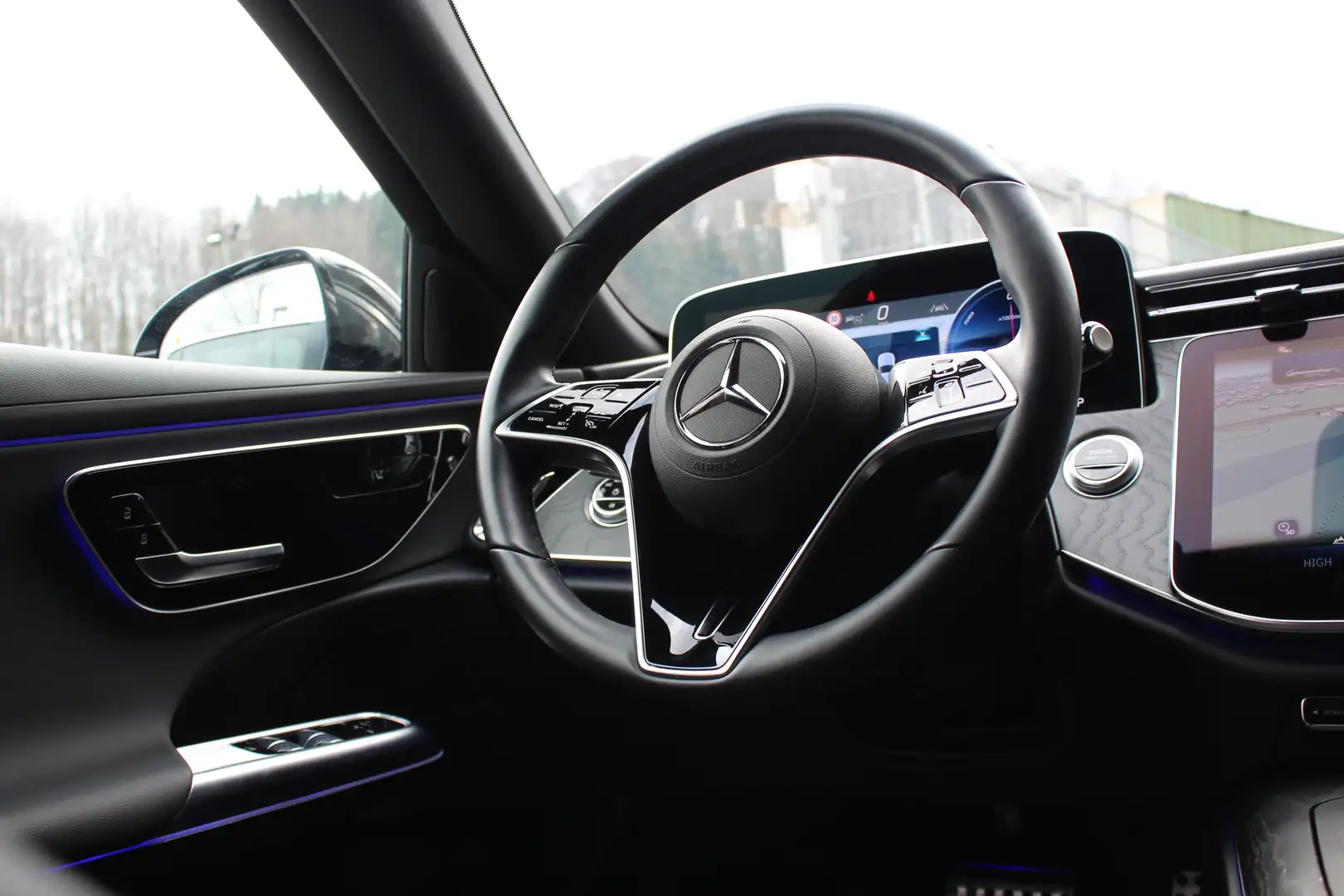 Vehicle image, number 7