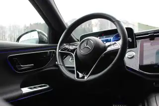 Vehicle image thumbnail, number 7