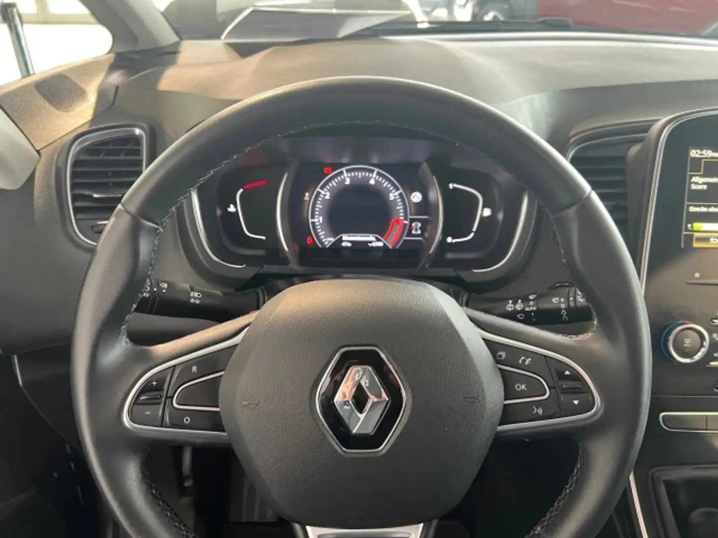 Vehicle image, number 12