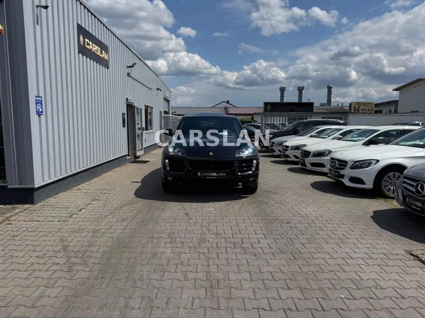 Vehicle image, number 11