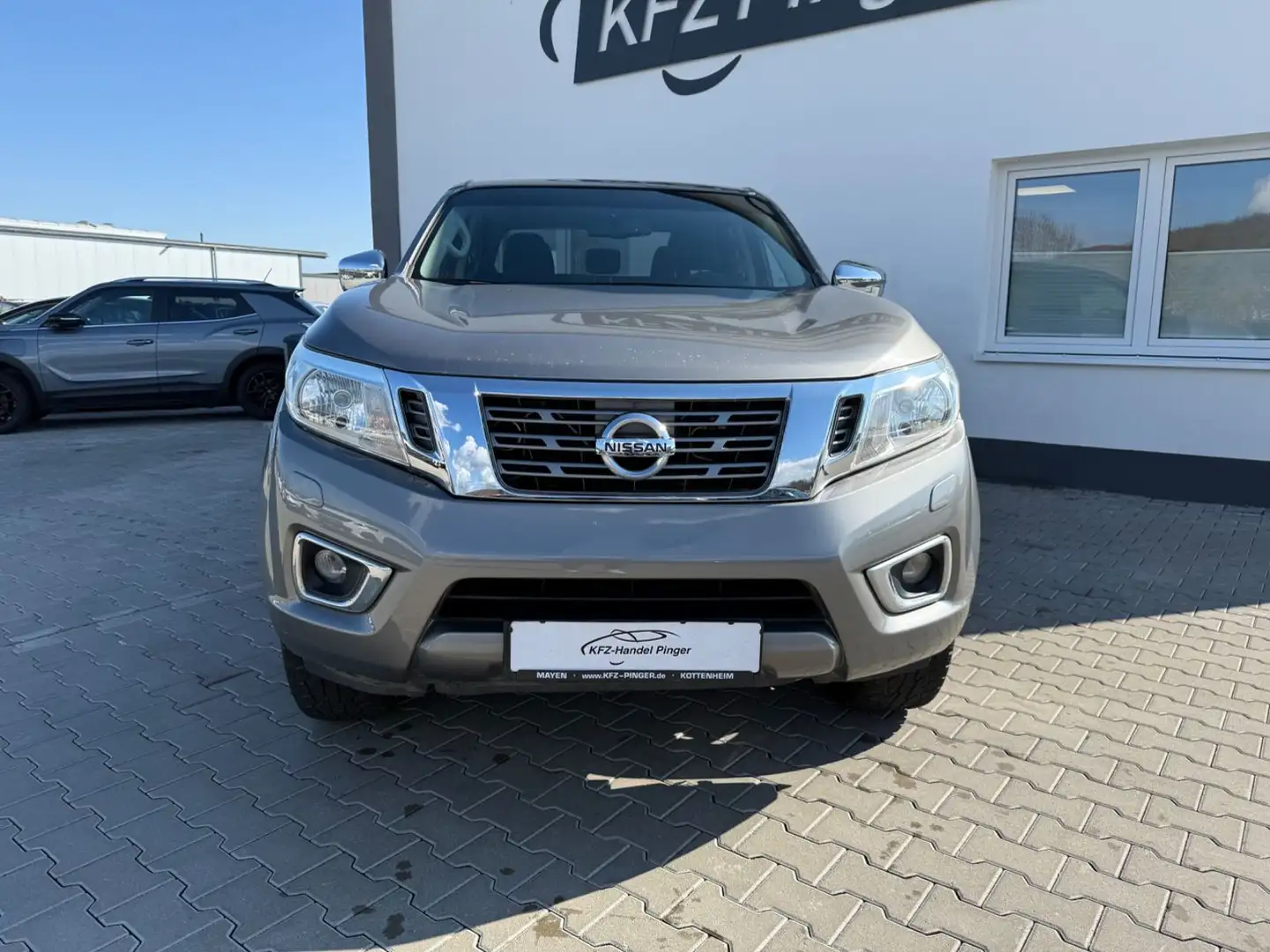 Vehicle image, number 3