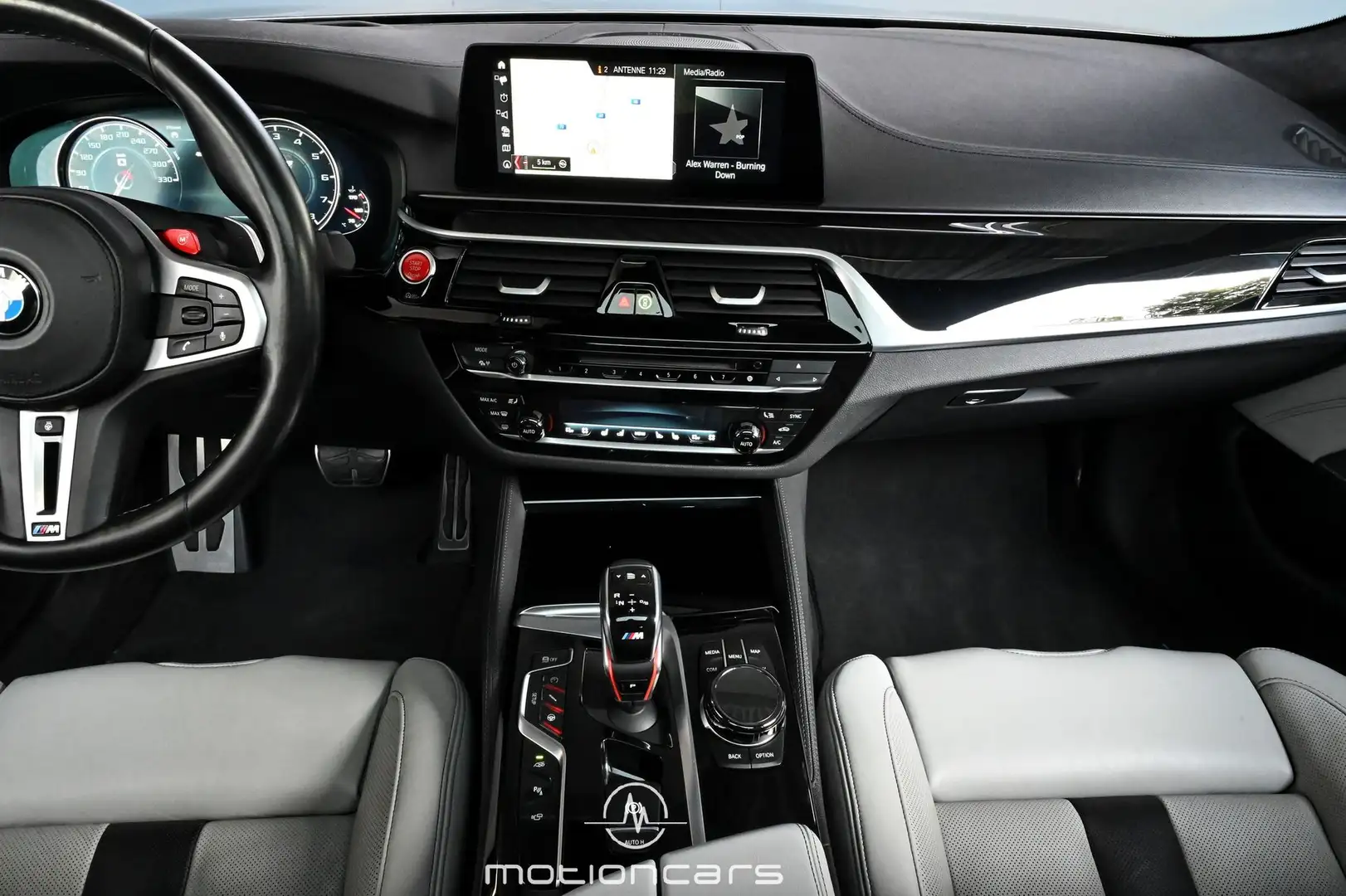 Vehicle image, number 13