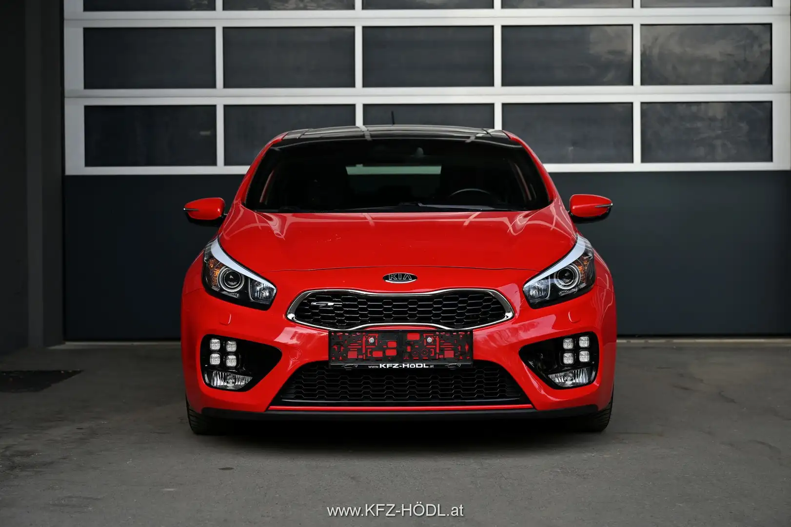 Vehicle image, number 3