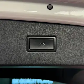 Vehicle image thumbnail, number 11