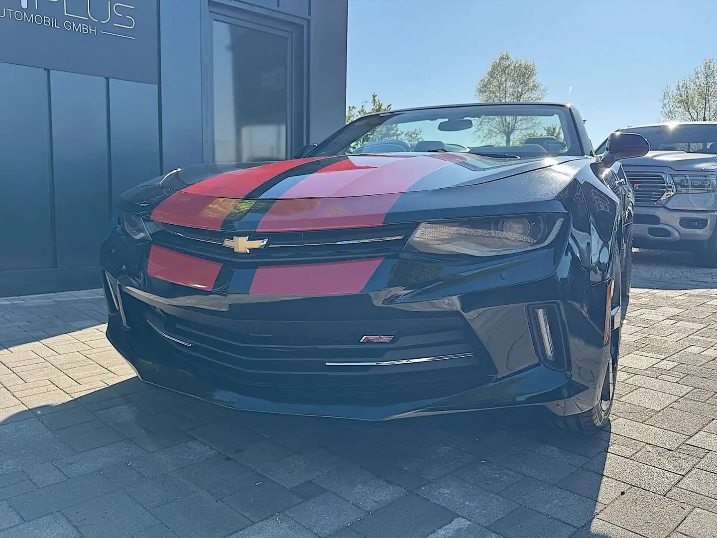 Vehicle image, number 2
