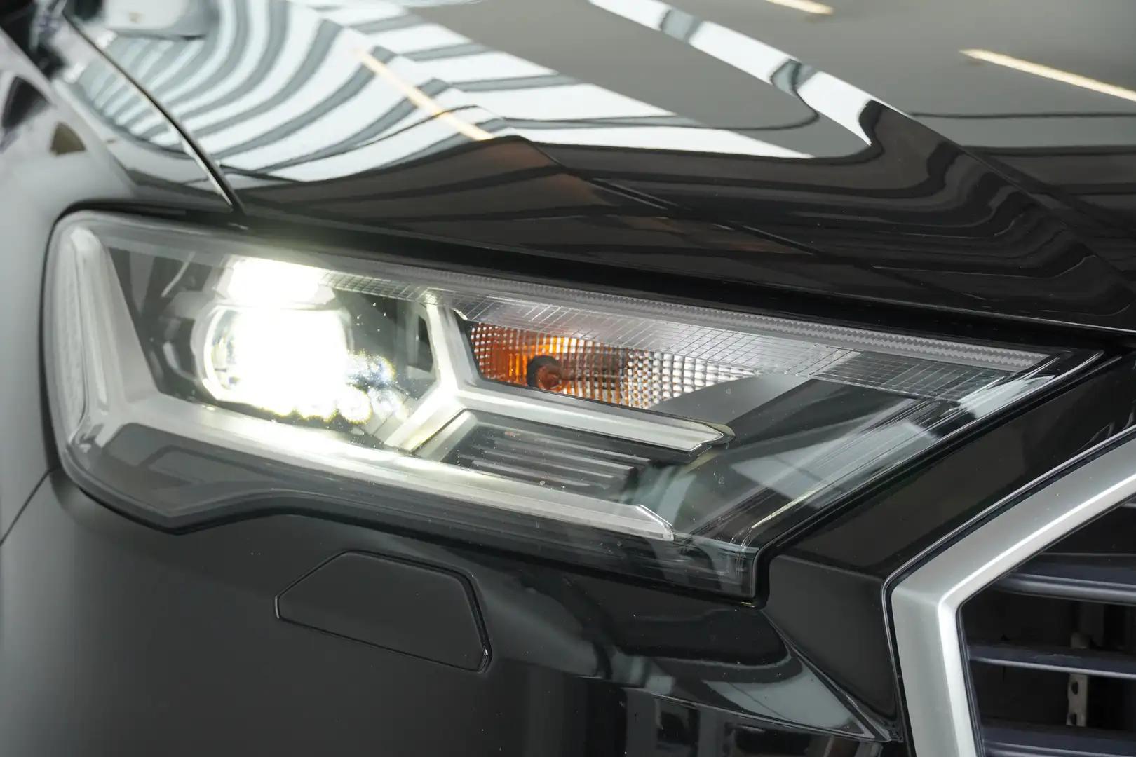 Vehicle image, number 5