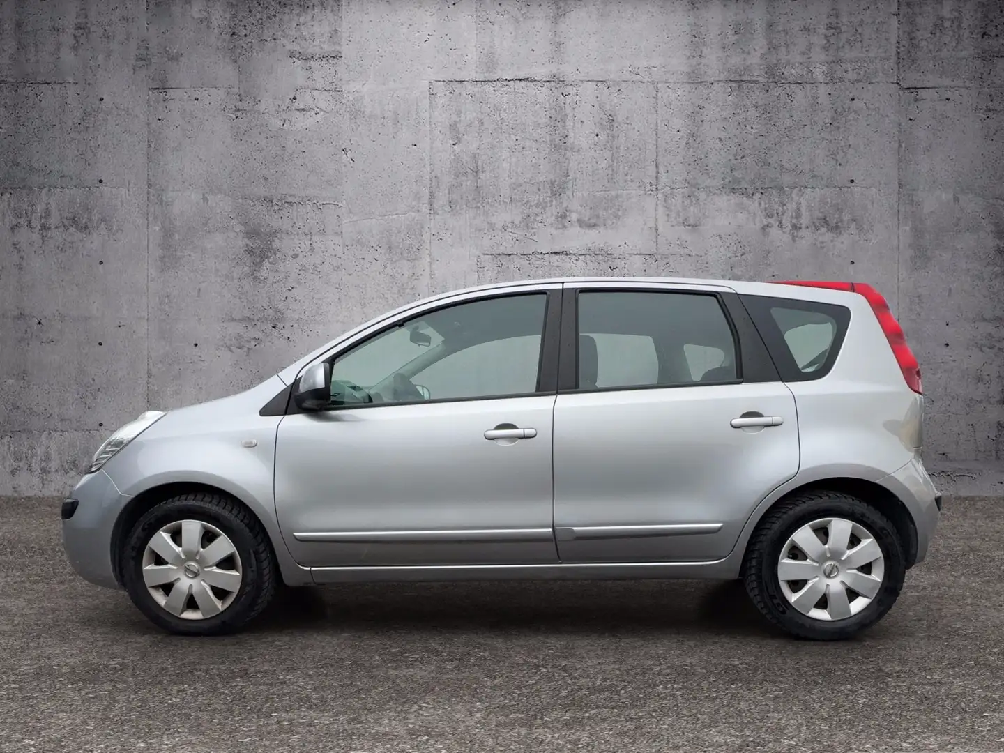 Vehicle image, number 8