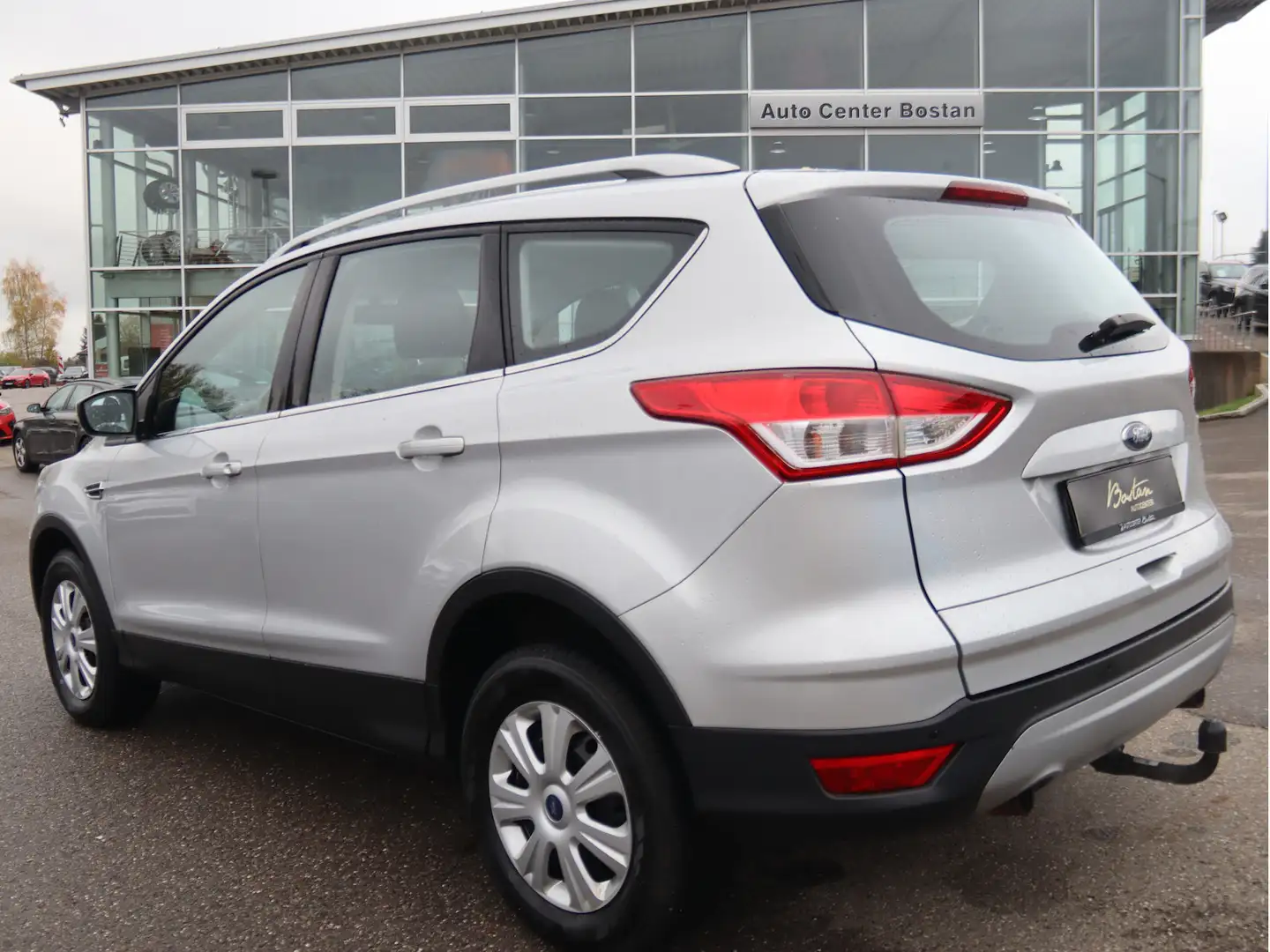 Vehicle image, number 3