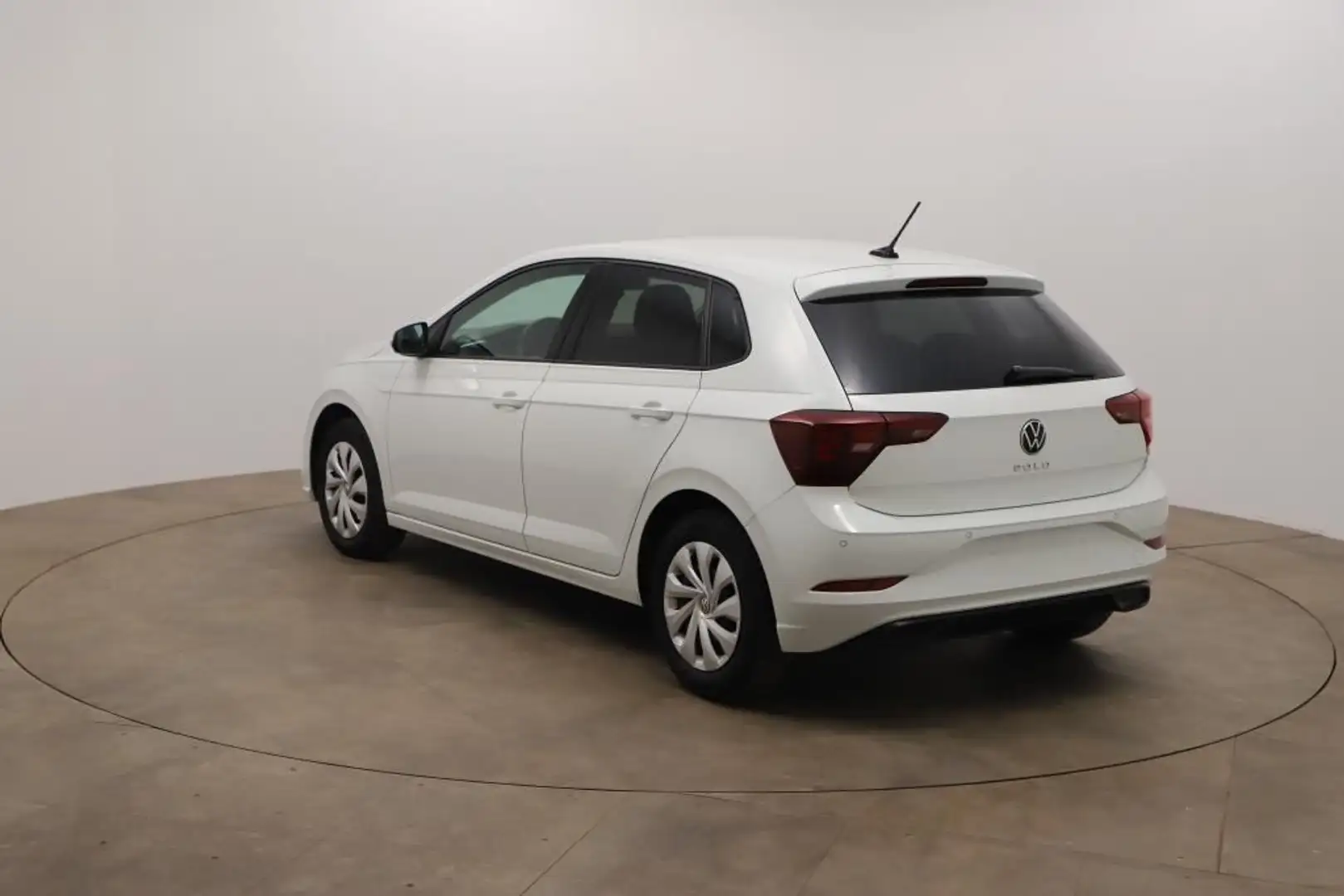 Vehicle image, number 3