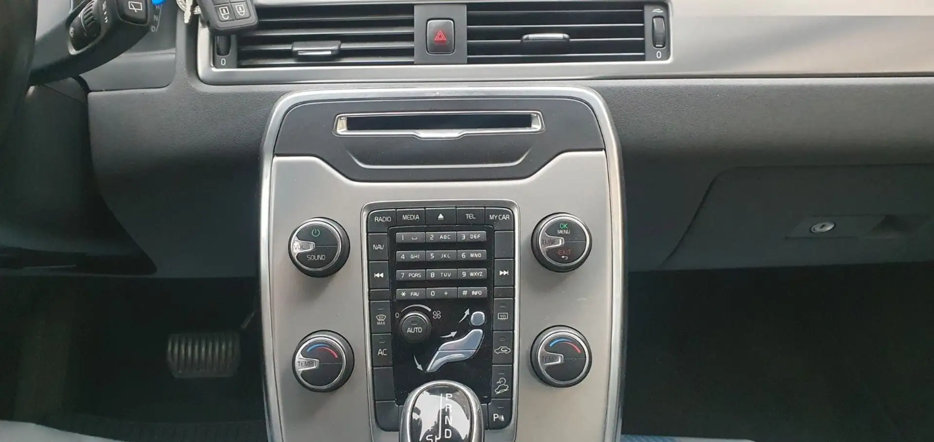 Vehicle image, number 15